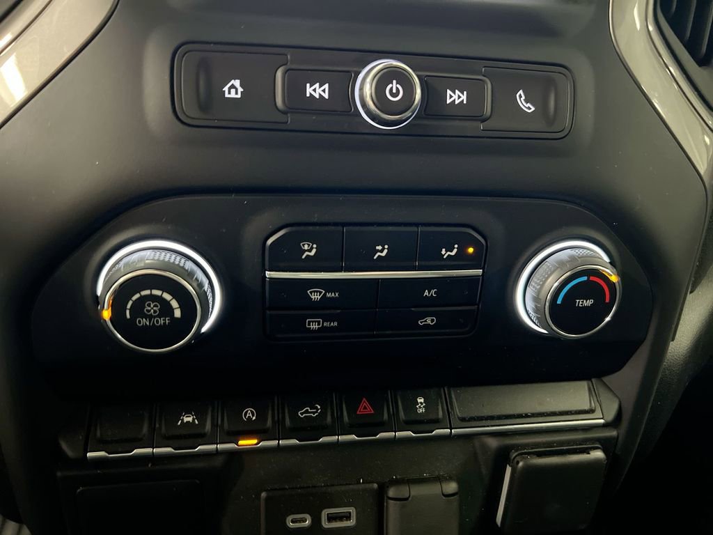 Used 2023 Chevrolet Silverado 1500 Custom AWD/4WD image 16
