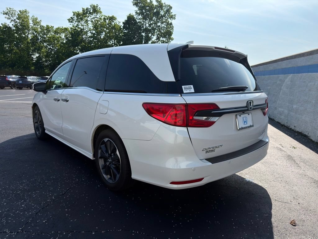 Certified 2024 Honda Odyssey Elite image 3