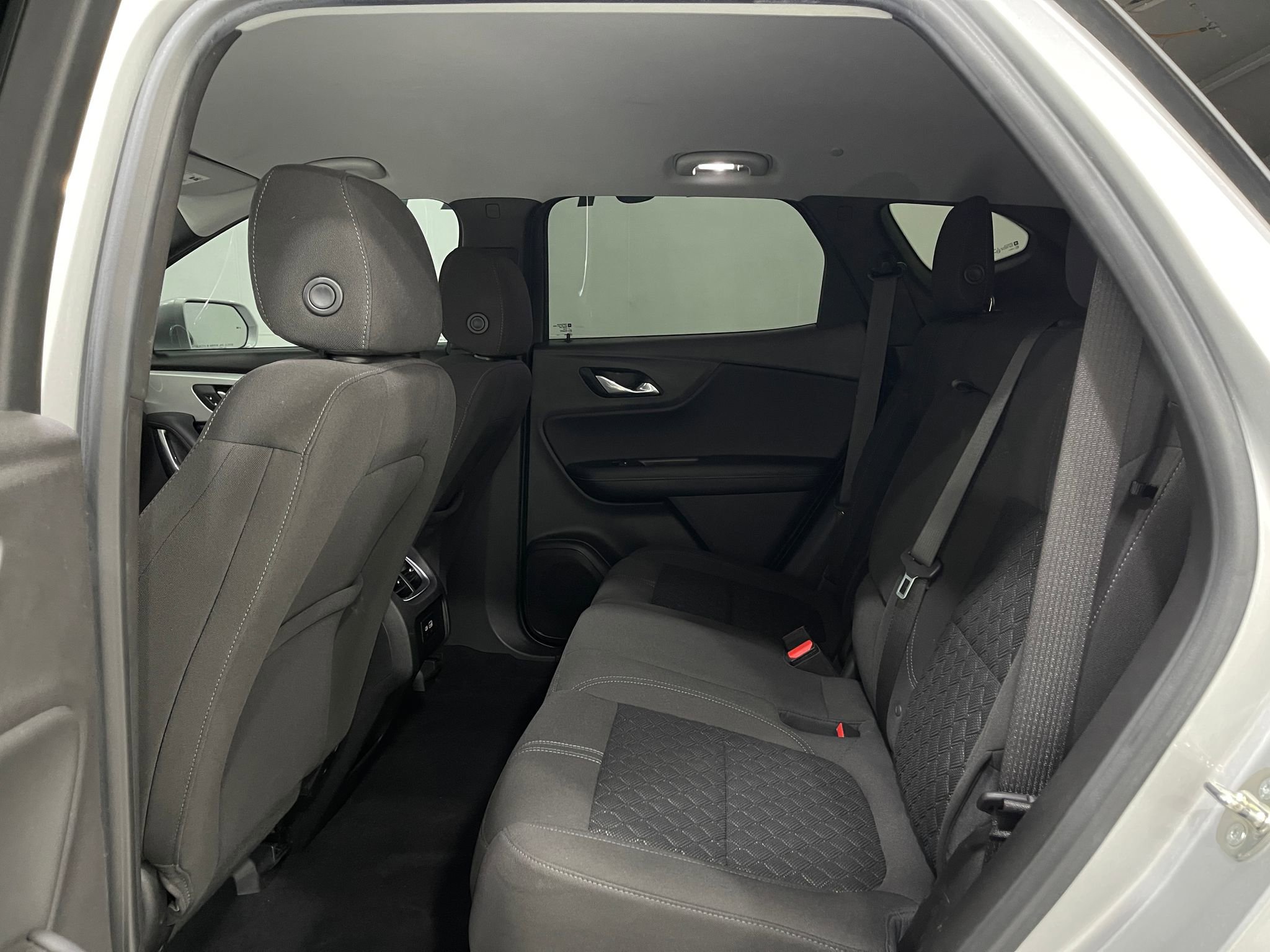 Used 2019 Chevrolet Blazer LT AWD/4WD image 28