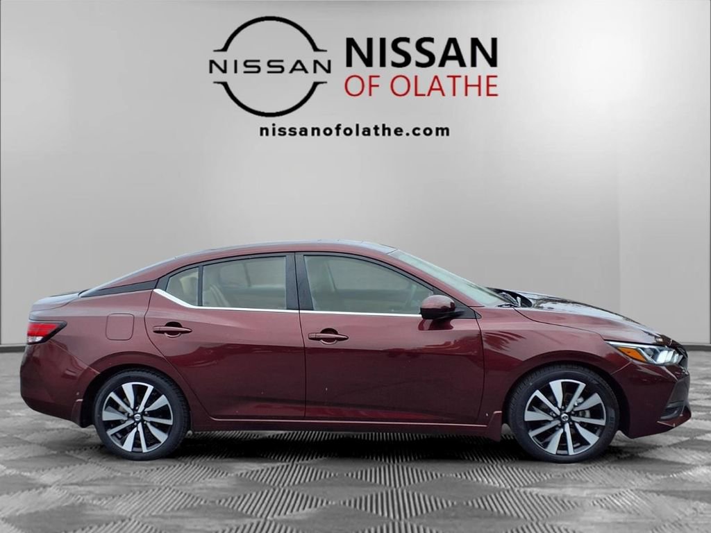 Used 2021 Nissan Sentra SV w/ SV Premium Package FWD image 29