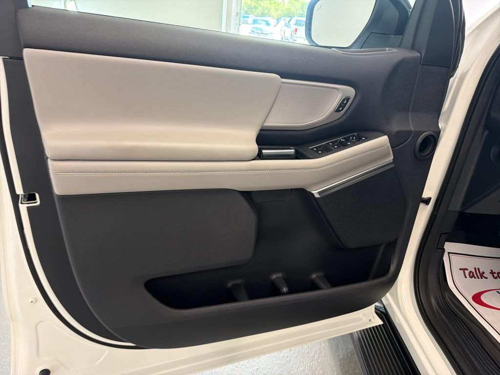 New 2027 Ford Expedition Max Active RWD image 11
