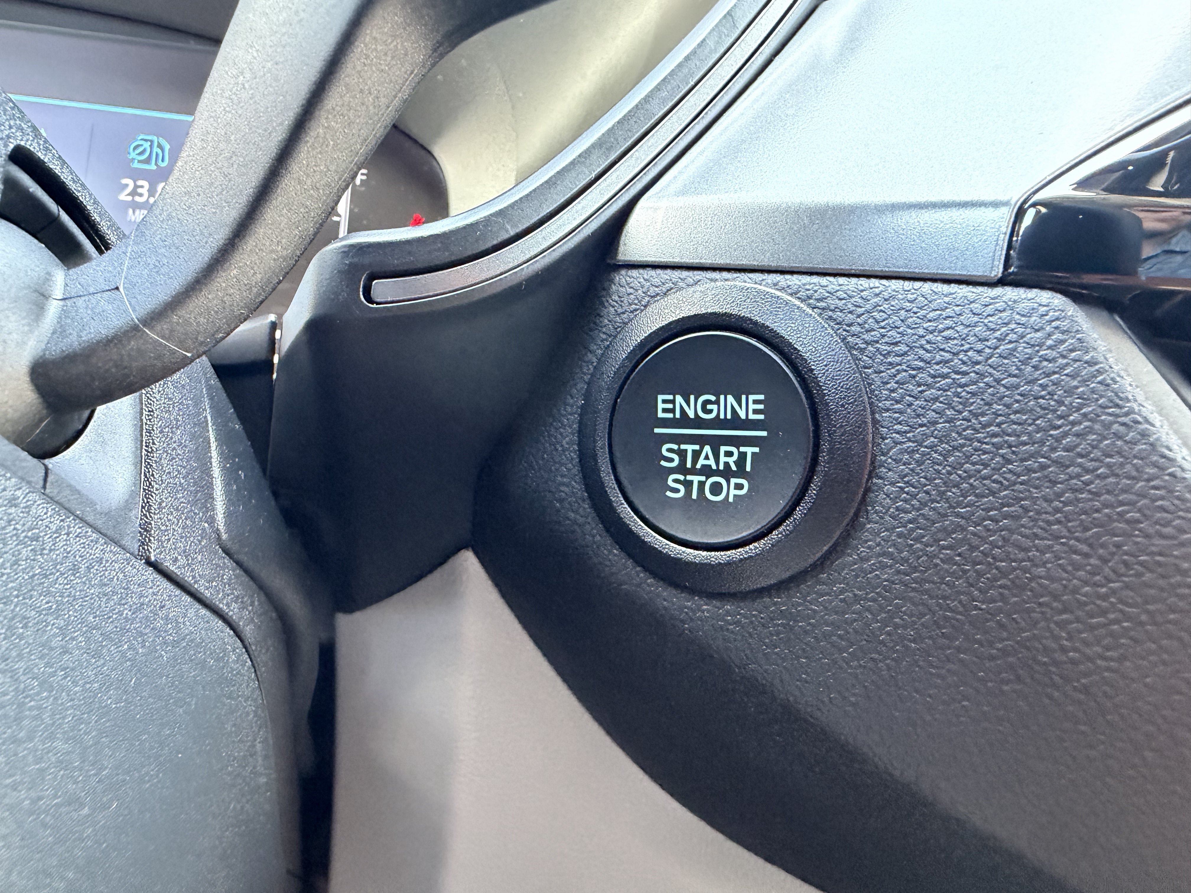 Used 2023 Ford Escape Active AWD/4WD image 17