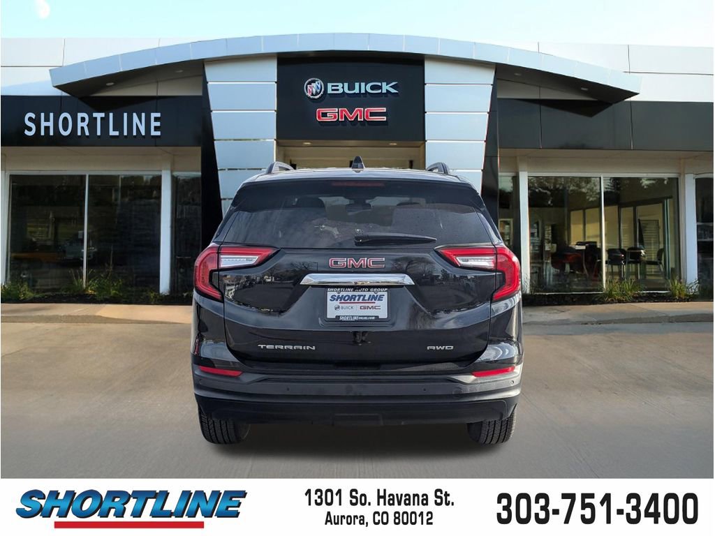 Used 2023 GMC Terrain SLE w/ Driver Convenience Package image 1