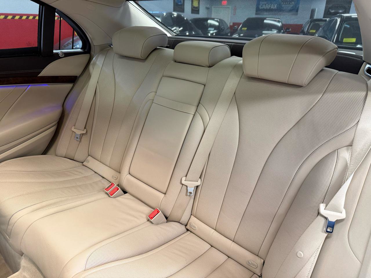 Used 2015 Mercedes-Benz S 550 4MATIC Sedan image 32