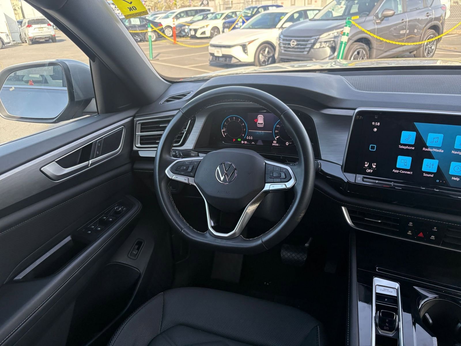 Used 2025 Volkswagen Atlas Cross Sport SE image 36