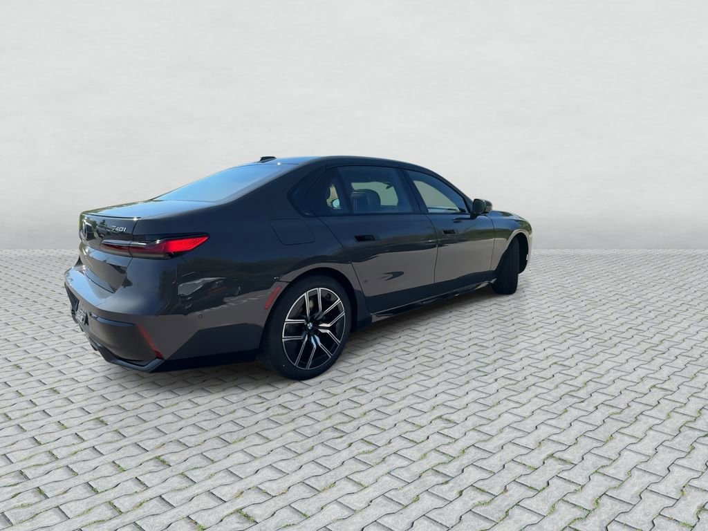 New 2026 BMW 740i xDrive AWD/4WD image 8