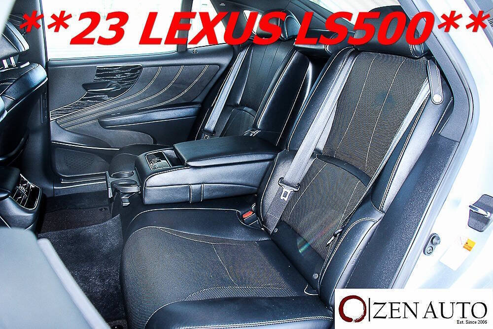 Used 2023 Lexus LS 500 w/ Accessory Package (Z1) RWD image 33