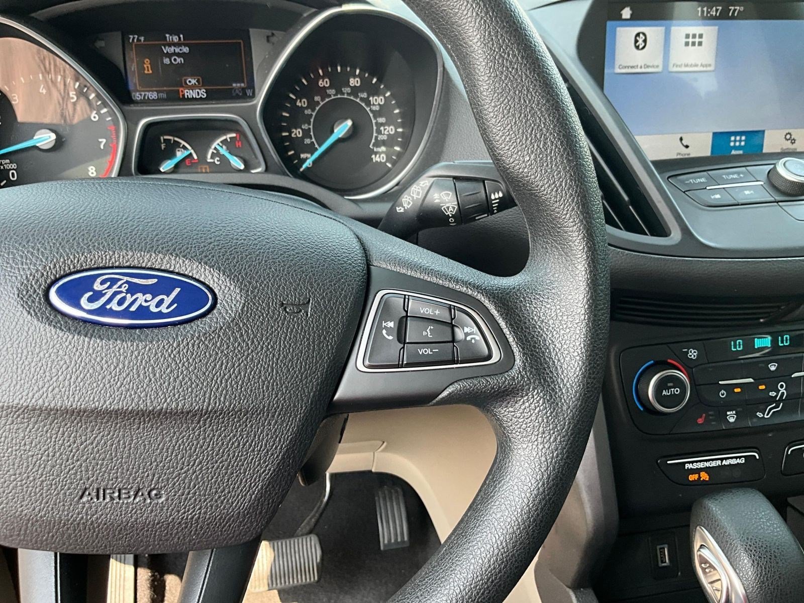 Used 2019 Ford Escape SE FWD image 11