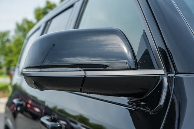 New 2026 Jeep Grand Wagoneer Summit AWD/4WD image 22