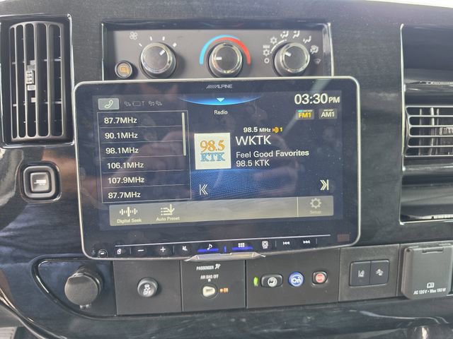 New 2024 Chevrolet Express 2500 Extended image 26