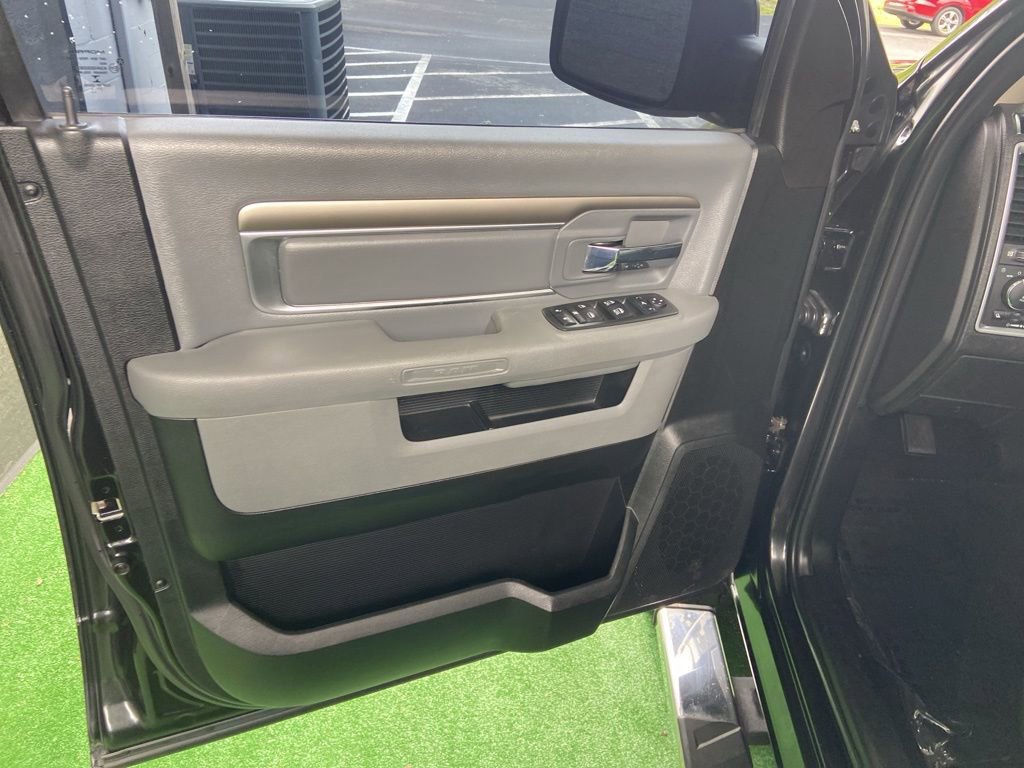 Used 2018 RAM 1500 Big Horn AWD/4WD image 37