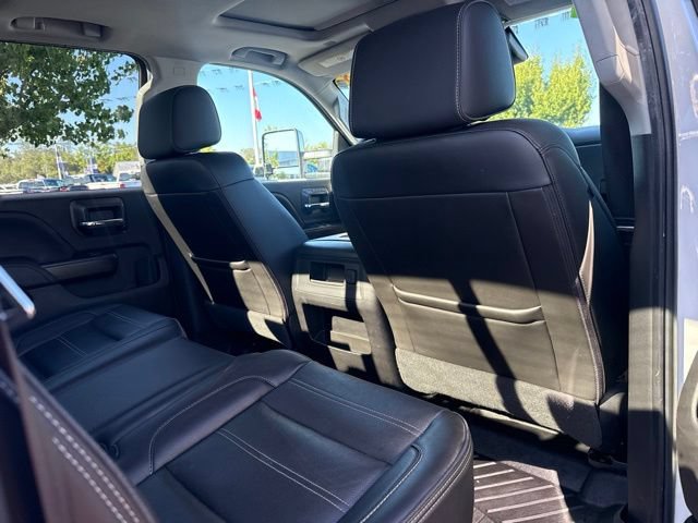 Used 2018 GMC Sierra 2500 Denali w/ Duramax Plus Package AWD/4WD image 4