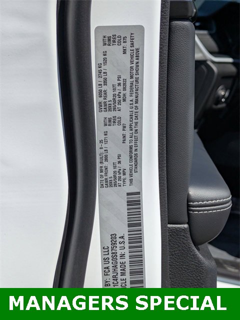 New 2025 Jeep Grand Cherokee Altitude image 32