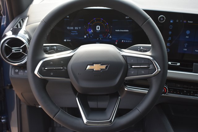 New 2027 Chevrolet Equinox LT w/ Convenience Package II FWD image 19