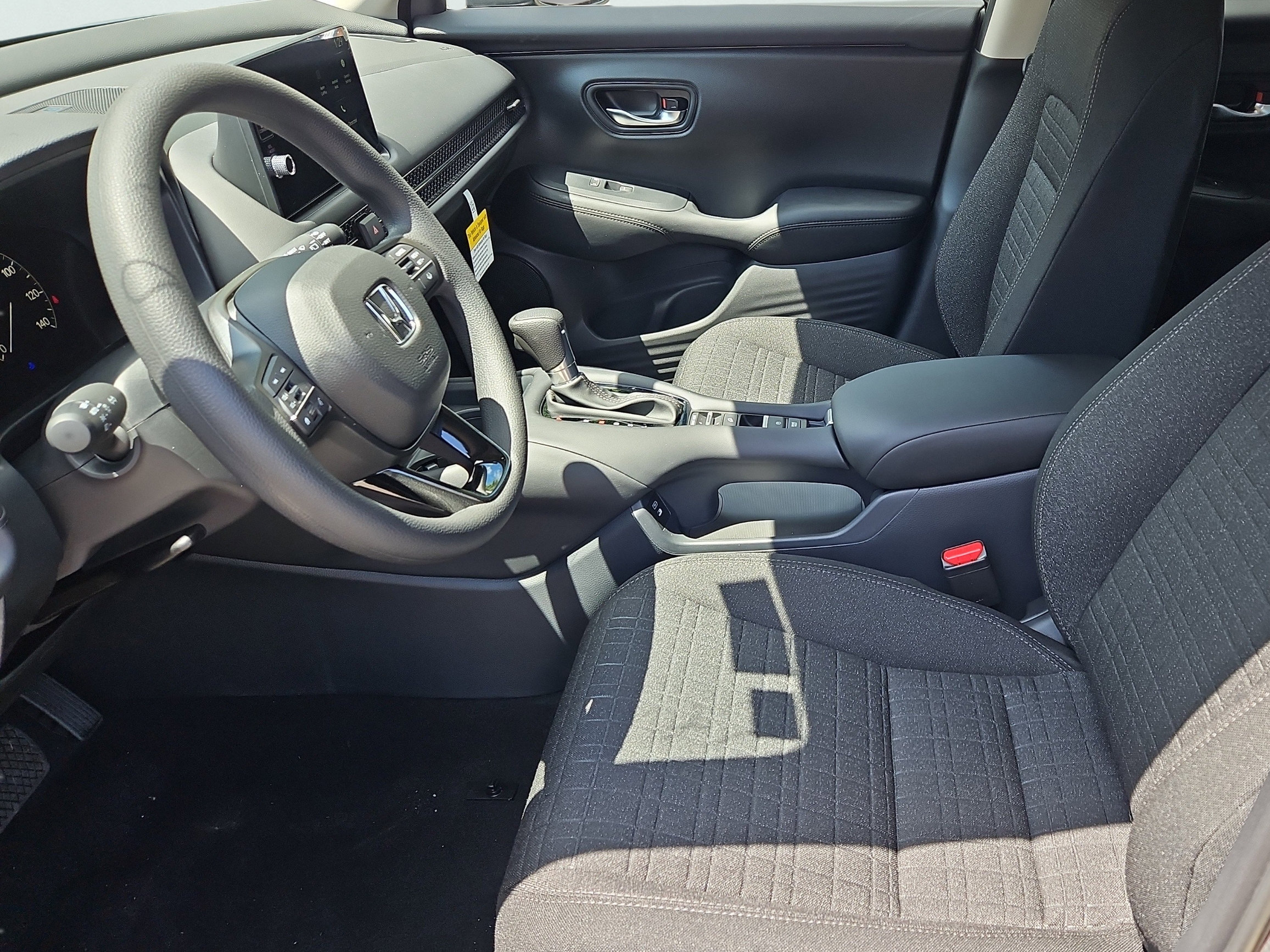 New 2027 Honda HR-V LX image 15