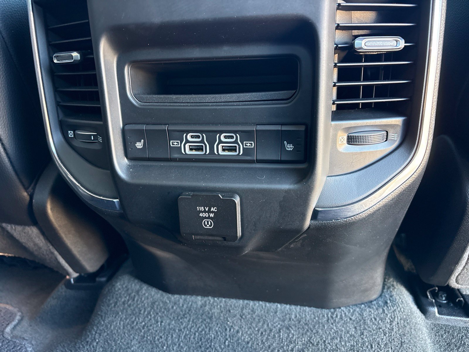 Used 2024 RAM 1500 Laramie RWD image 18
