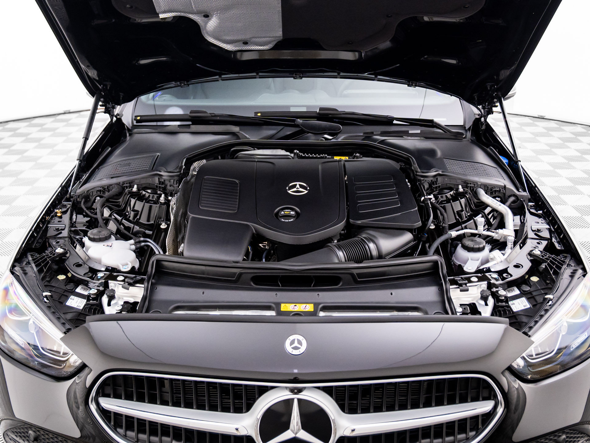 New 2026 Mercedes-Benz C 300 4MATIC Sedan image 23