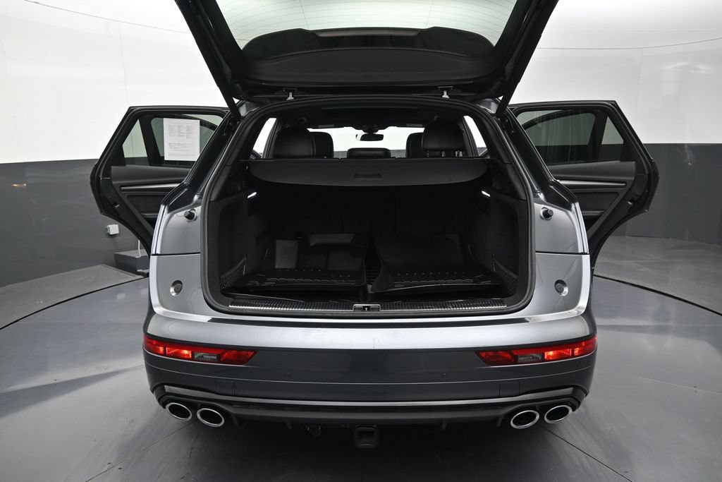 Used 2021 Audi SQ5 Prestige w/ Prestige Package AWD/4WD image 11