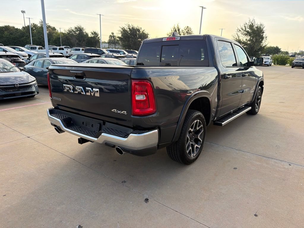 Used 2026 RAM 1500 Laramie AWD/4WD image 5