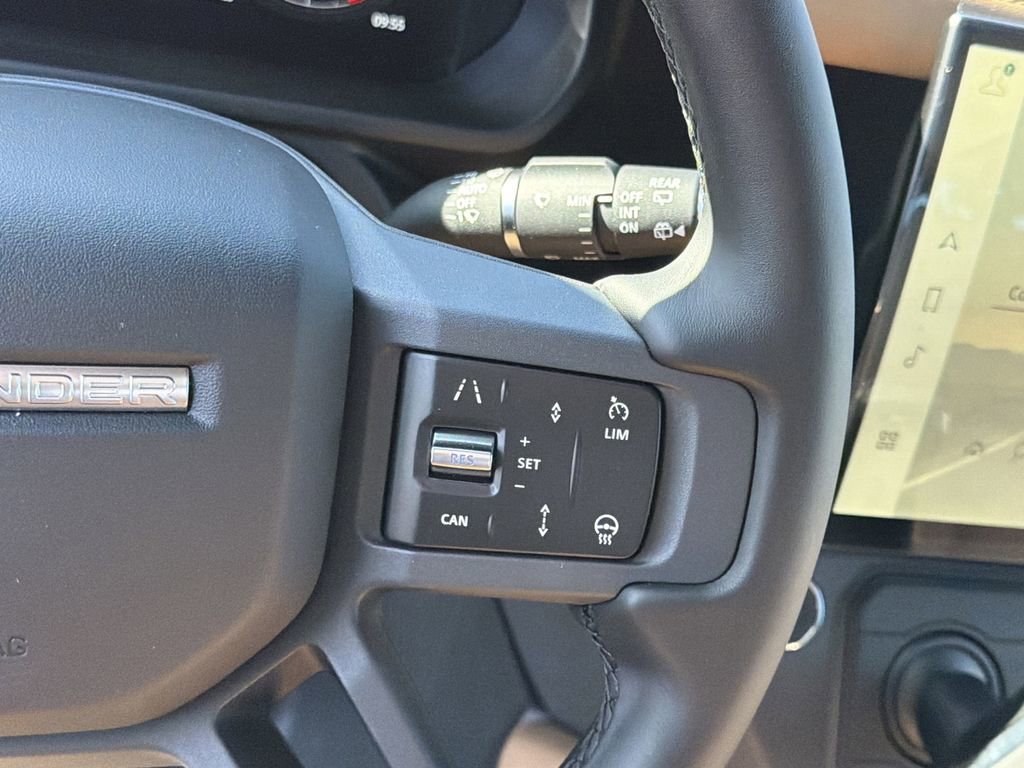 New 2026 Land Rover Defender 130 X-Dynamic SE image 24