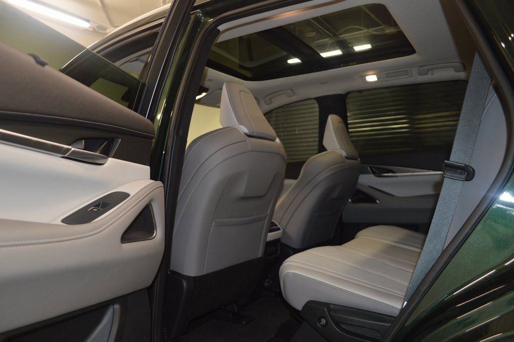 Certified 2026 INFINITI QX60 Luxe image 36