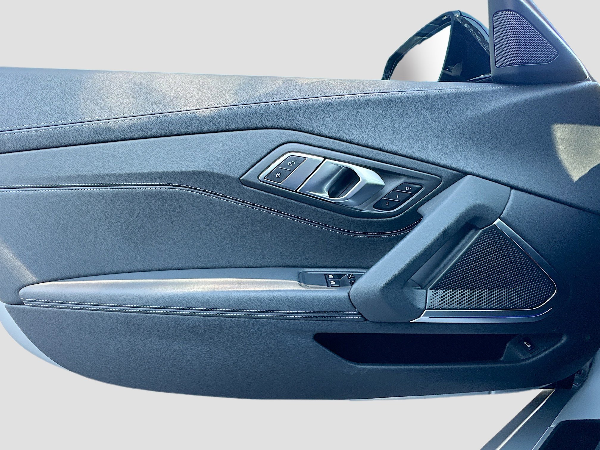 Used 2022 BMW Z4 M40i w/ Premium Package image 21