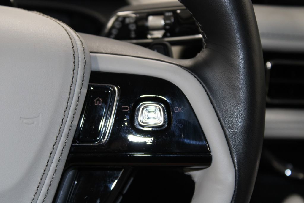 Used 2025 Lincoln Aviator Reserve w/ Illumination Package image 40