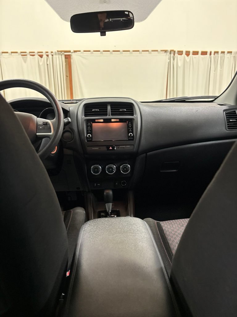 Used 2019 Mitsubishi Outlander Sport ES FWD image 18