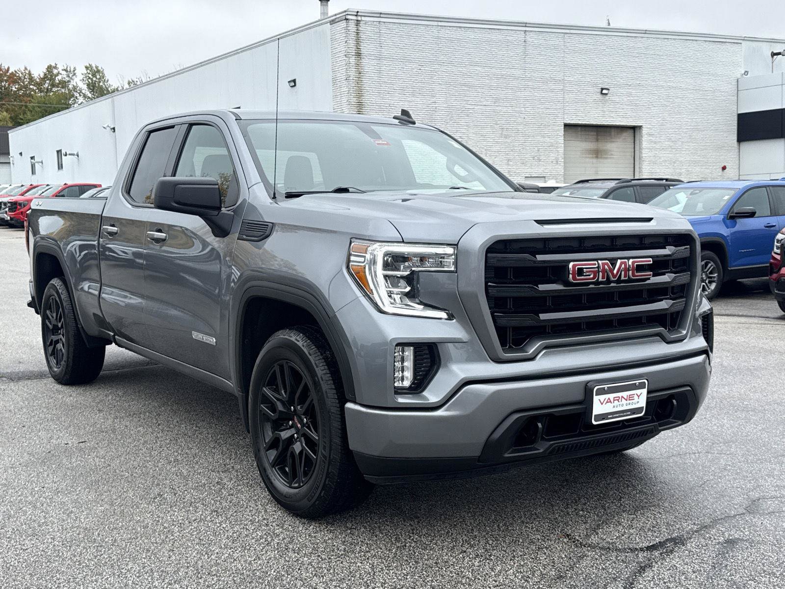 Used 2022 GMC Sierra 1500 Elevation AWD/4WD image 3