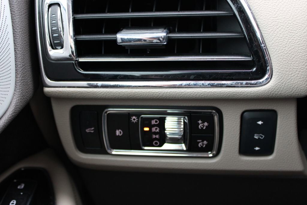 Used 2023 Lincoln Navigator Reserve RWD image 43