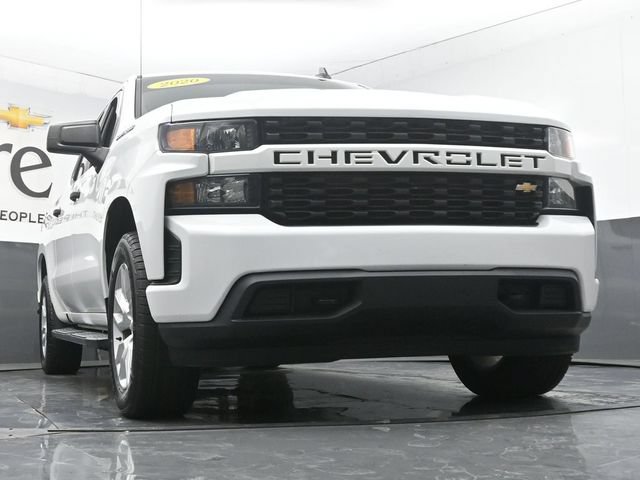 Used 2020 Chevrolet Silverado 1500 Custom w/ Custom Value Package AWD/4WD image 3