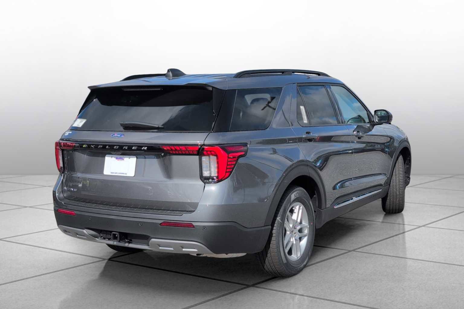 New 2025 Ford Explorer Active w/ Active Comfort Package image 13