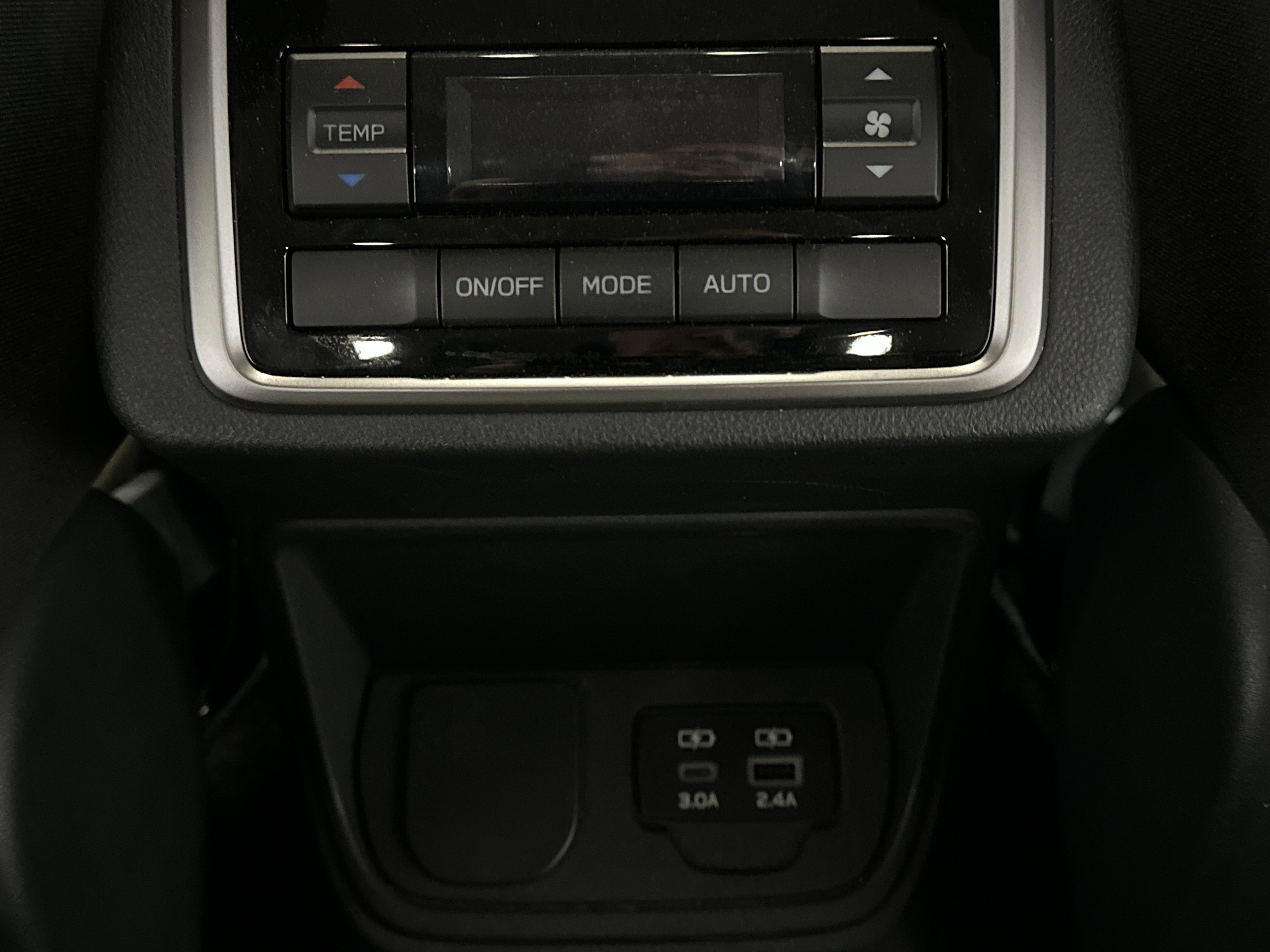 Certified 2025 Subaru Ascent Premium image 23