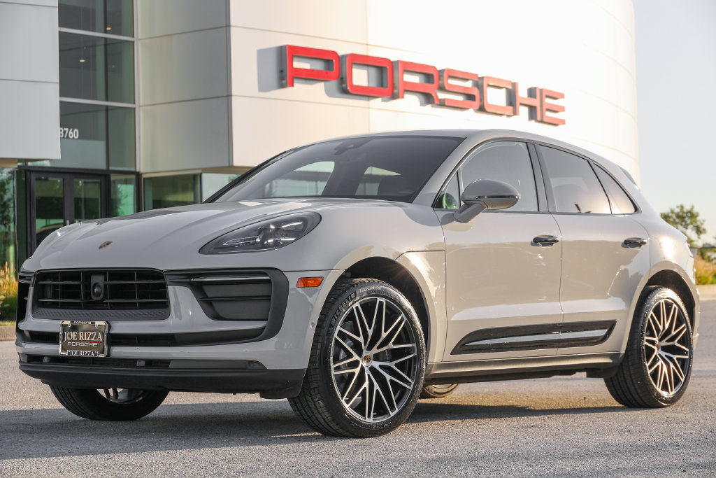 Certified 2023 Porsche Macan Turbo AWD/4WD image 7