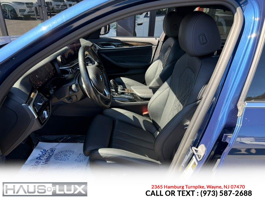 Used 2021 BMW 530i xDrive w/ Convenience Package AWD/4WD image 12
