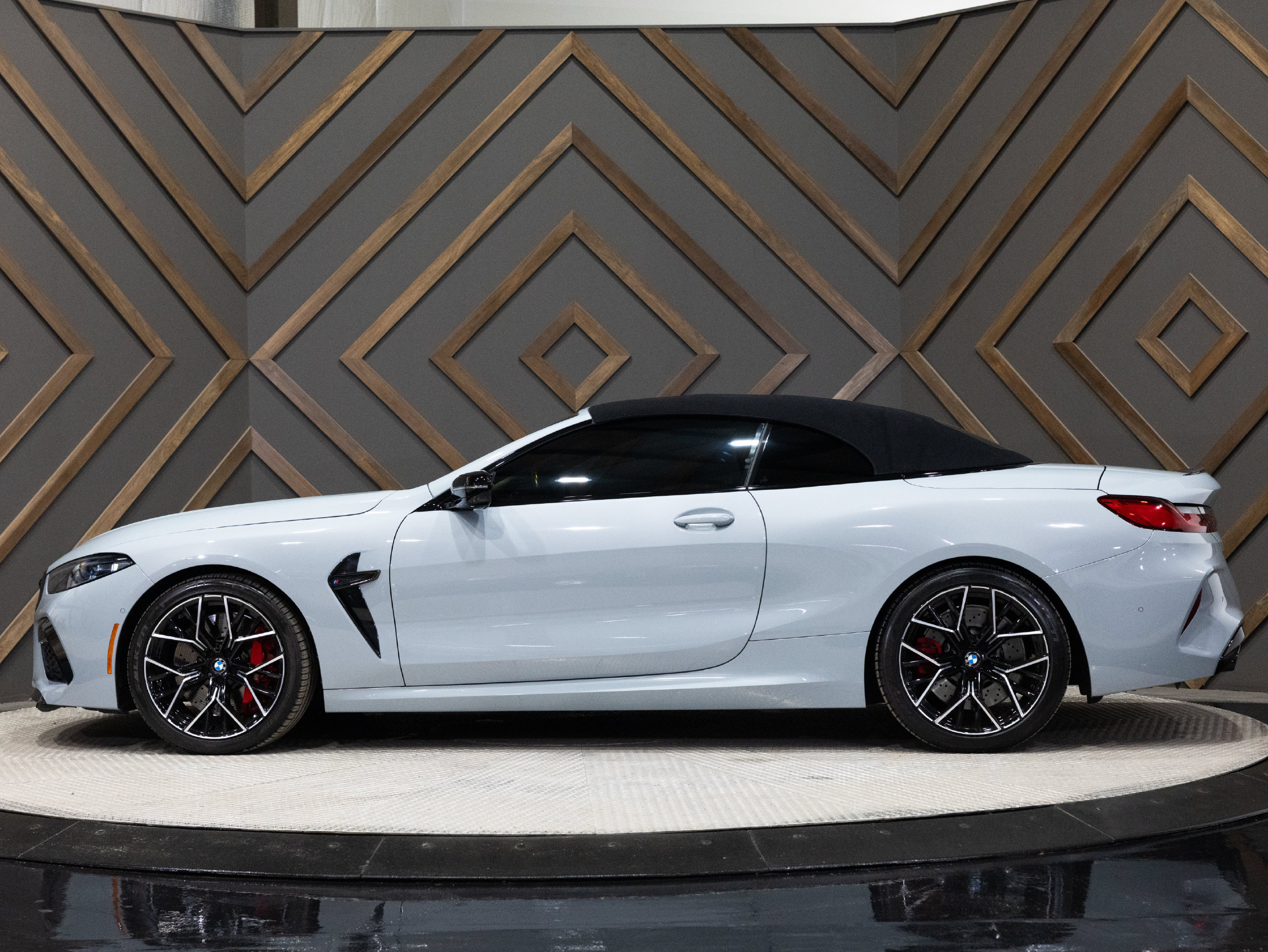 Used 2024 BMW M8 Competition AWD/4WD image 9