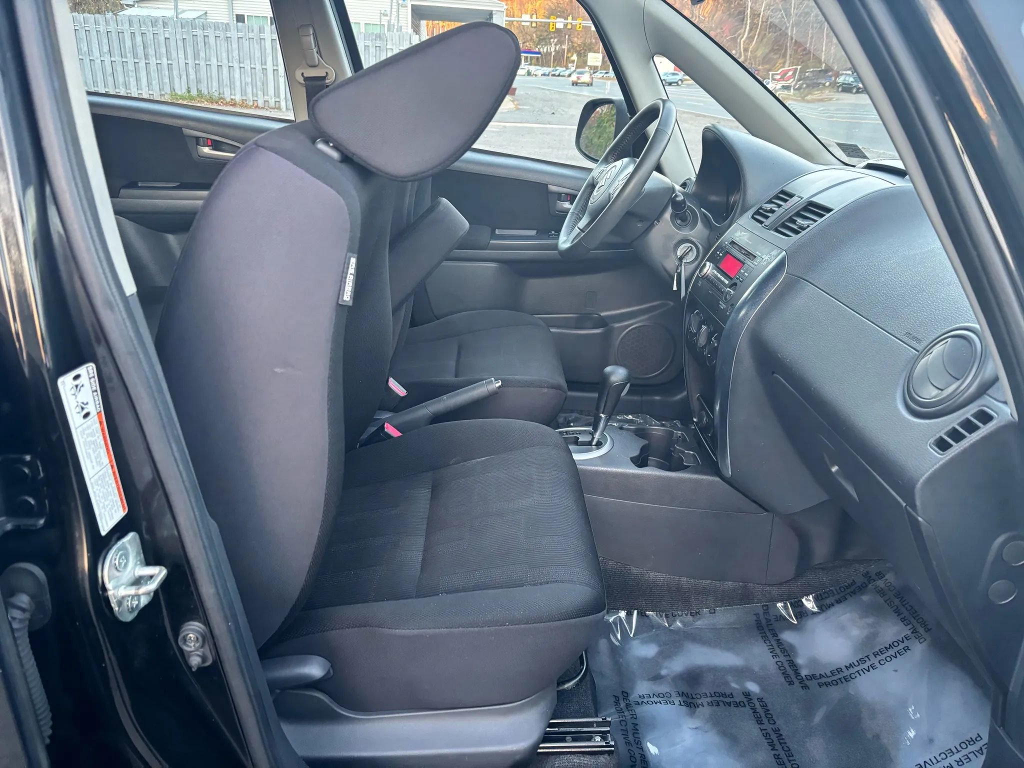 Used 2010 Suzuki SX4 AWD Hatchback image 16