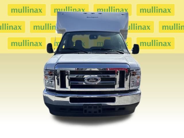 New 2025 Ford E-450 and Econoline 450 Super Duty w/ Power Equipment Group RWD image 15