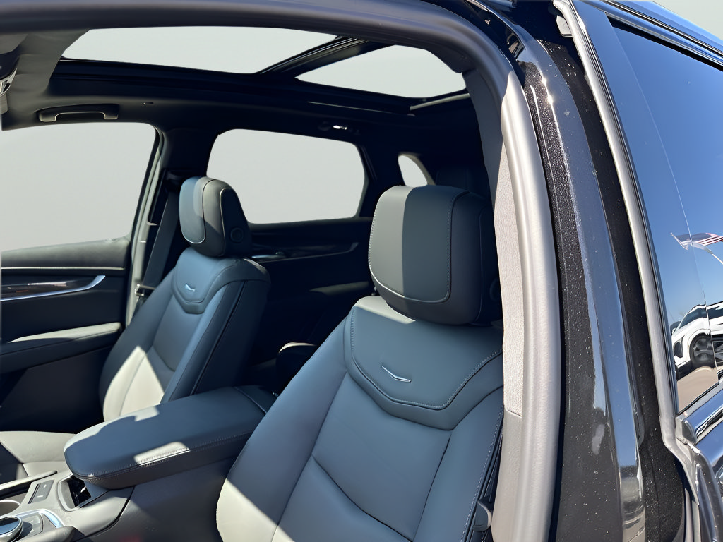New 2026 Cadillac XT5 Sportv w/ LPO, Onyx Lite Package AWD/4WD image 29