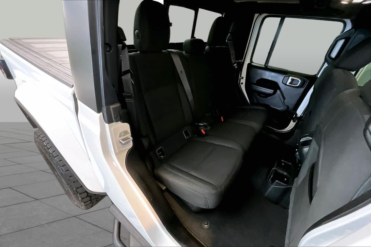 Used 2022 Jeep Gladiator Sport AWD/4WD image 19