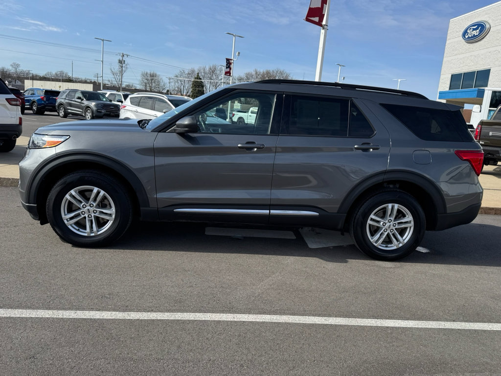 Certified 2023 Ford Explorer XLT w/ Equipment Group 202A image 5