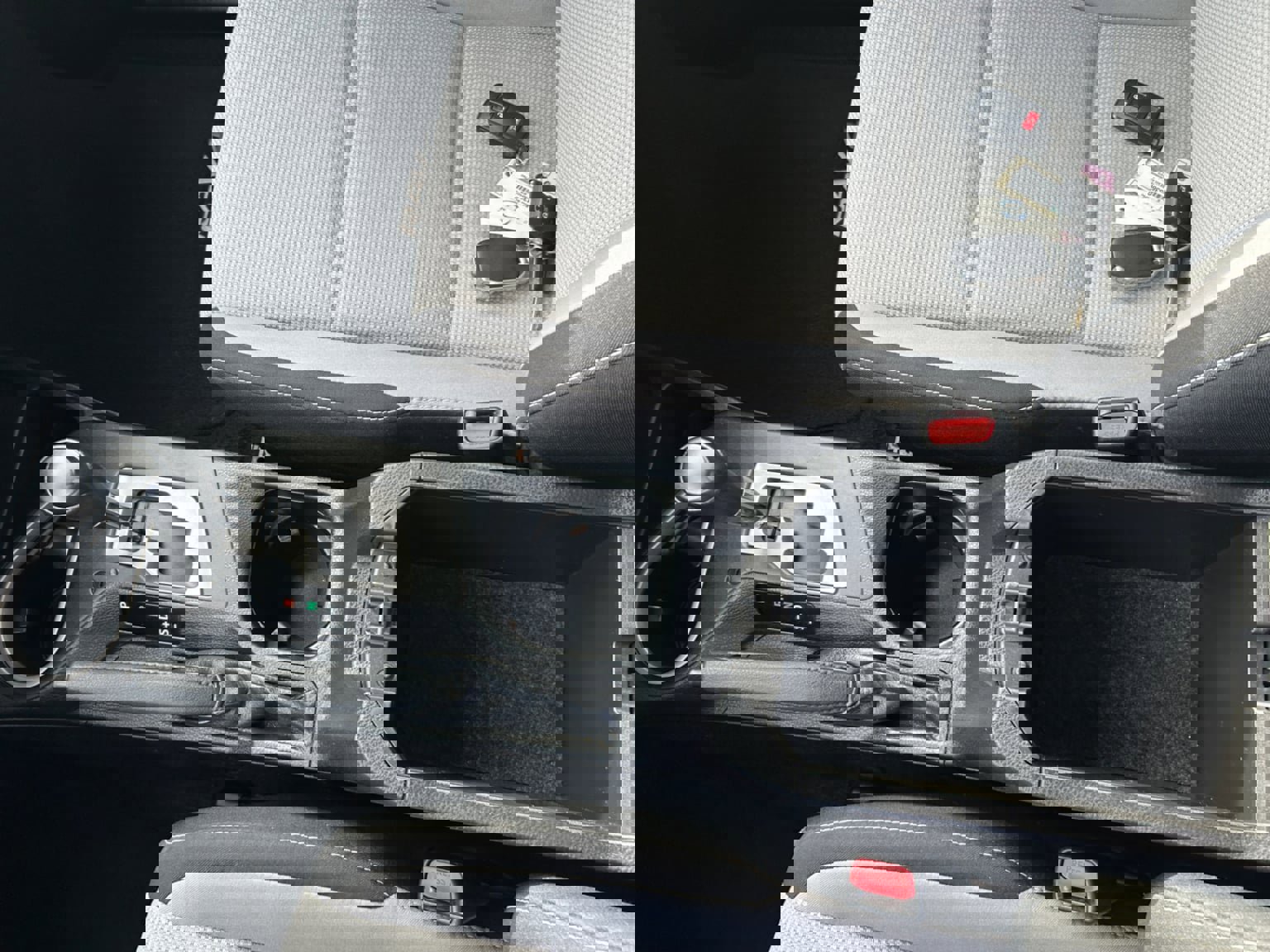 Used 2018 Toyota RAV4 XLE w/ Plus Extra Value Package image 25