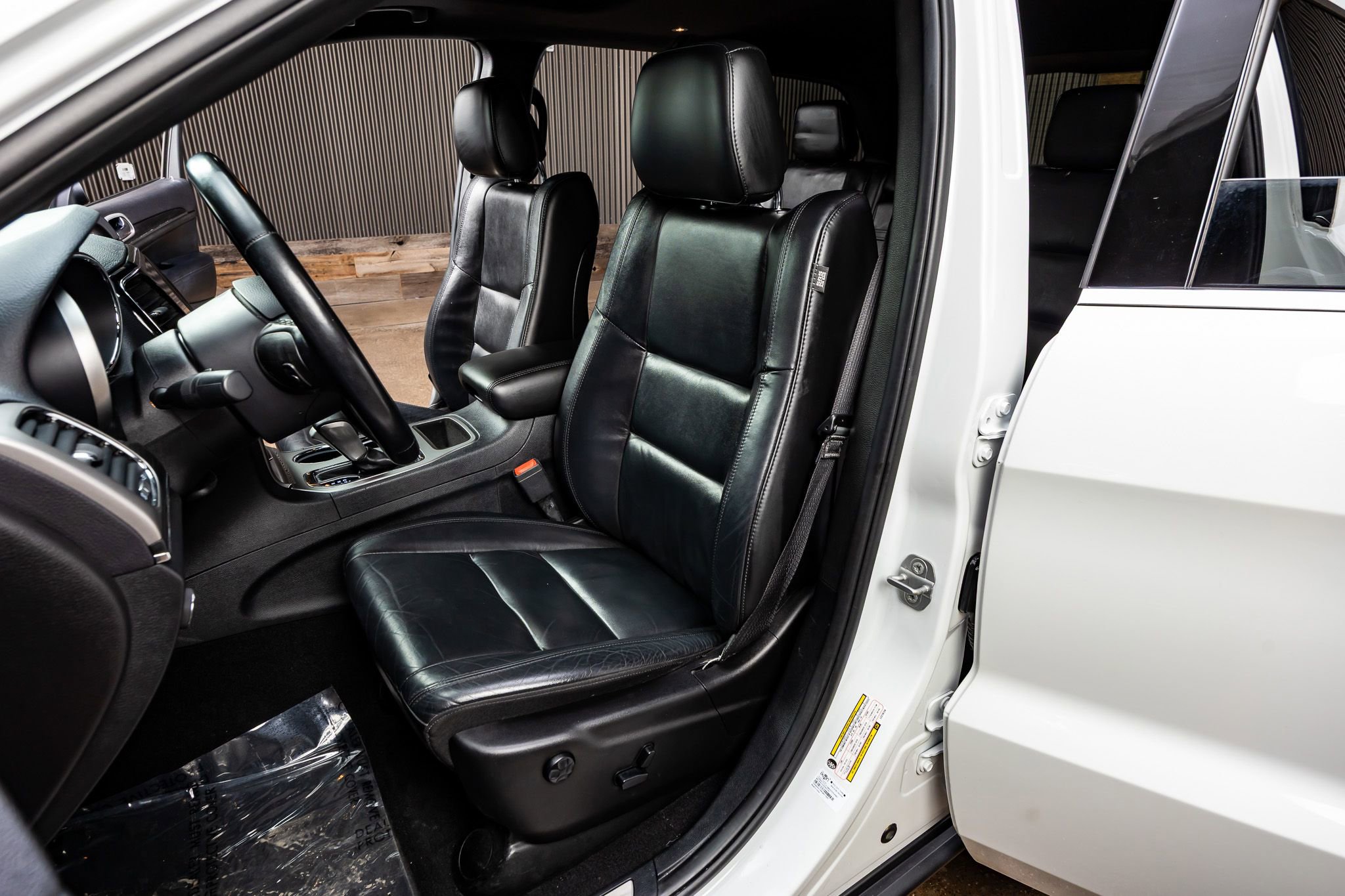 Used 2020 Jeep Grand Cherokee Limited image 25