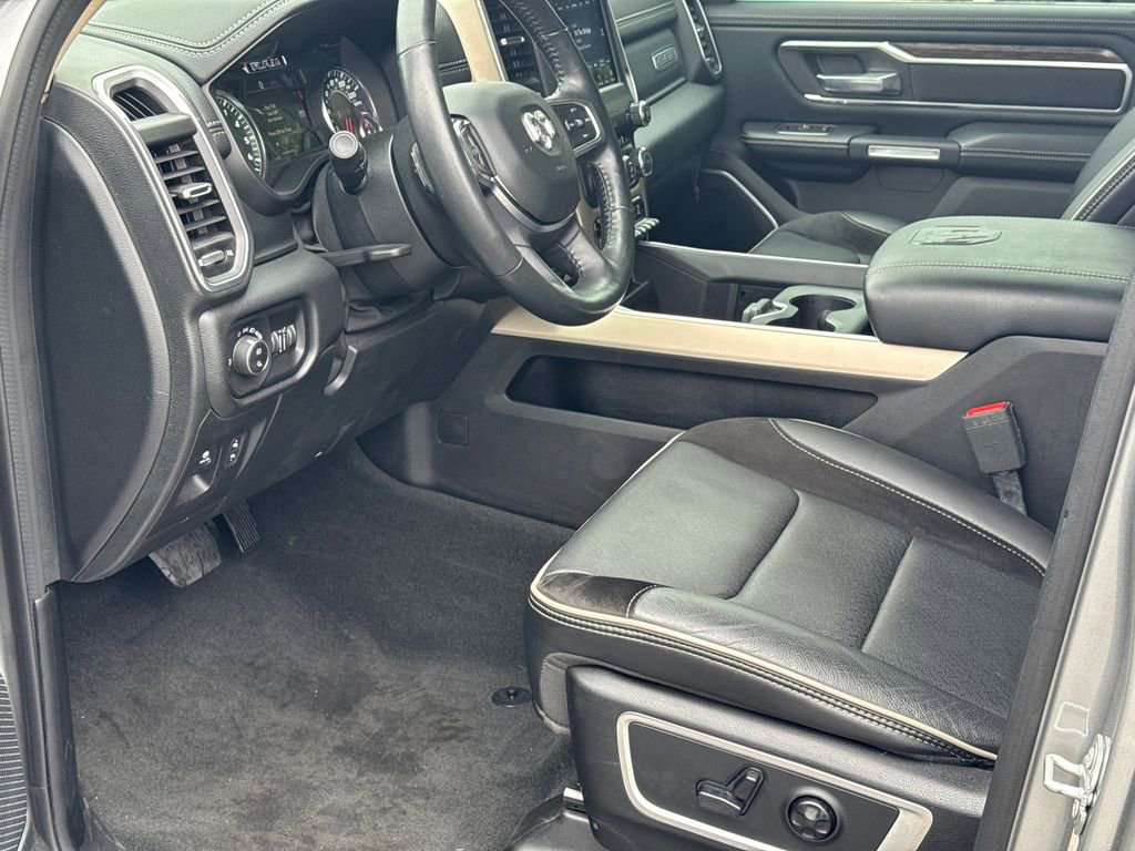 Used 2020 RAM 1500 Laramie AWD/4WD image 9