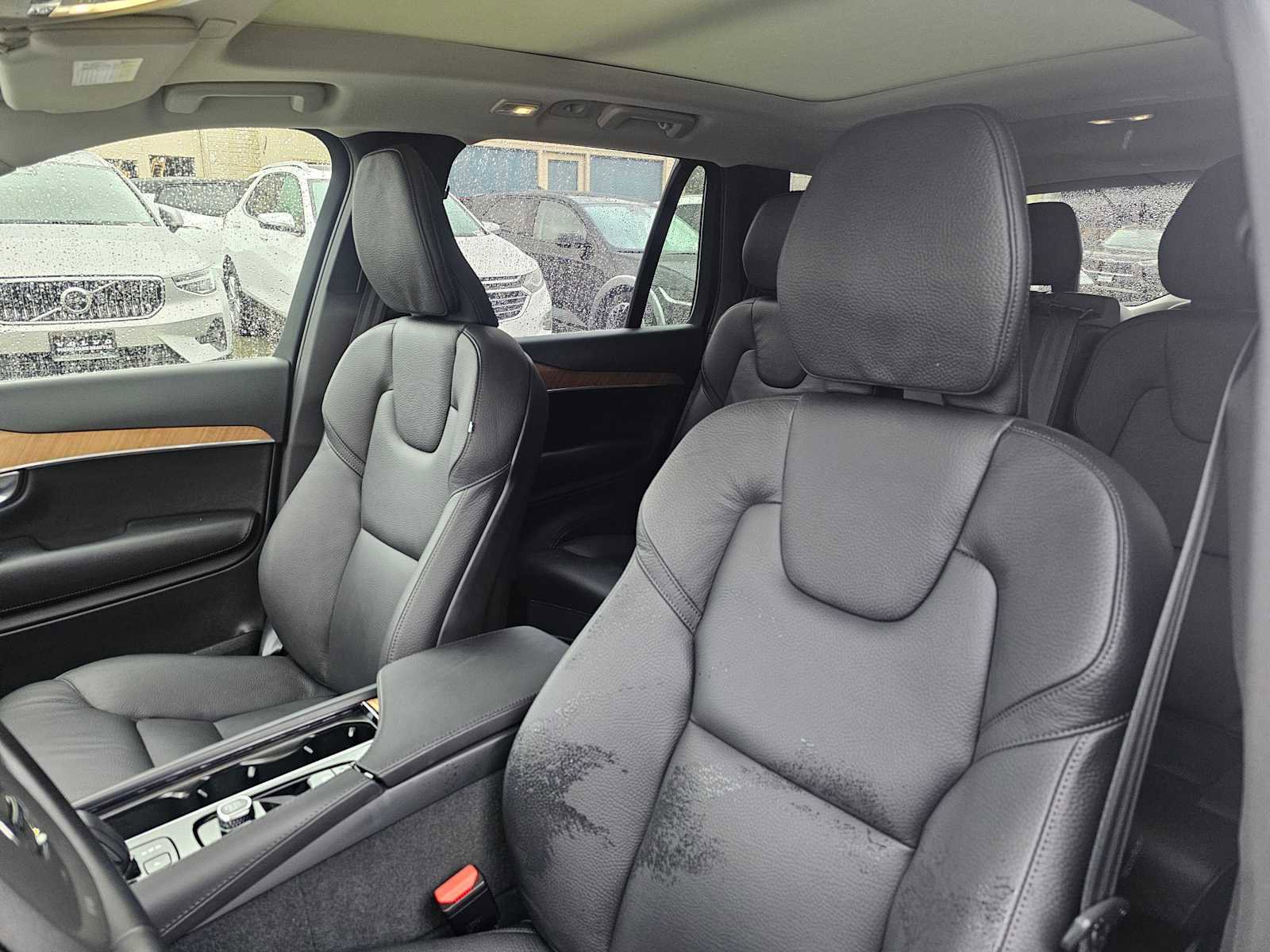 Certified 2025 Volvo XC90 T8 Plus w/ Protection Package Premier image 25