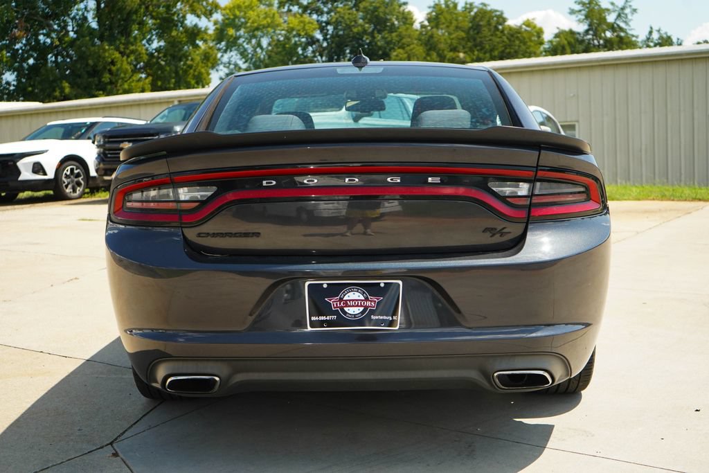 Used 2017 Dodge Charger R/T w/ Blacktop Package RWD image 19