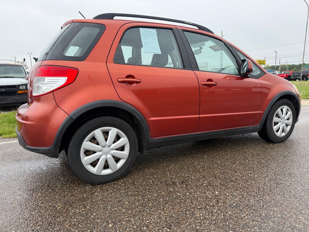 Used 2010 Suzuki SX4 AWD Hatchback image 6