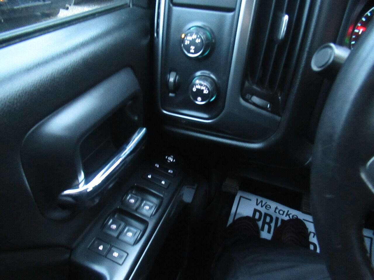 Used 2015 Chevrolet Silverado 1500 LT image 25