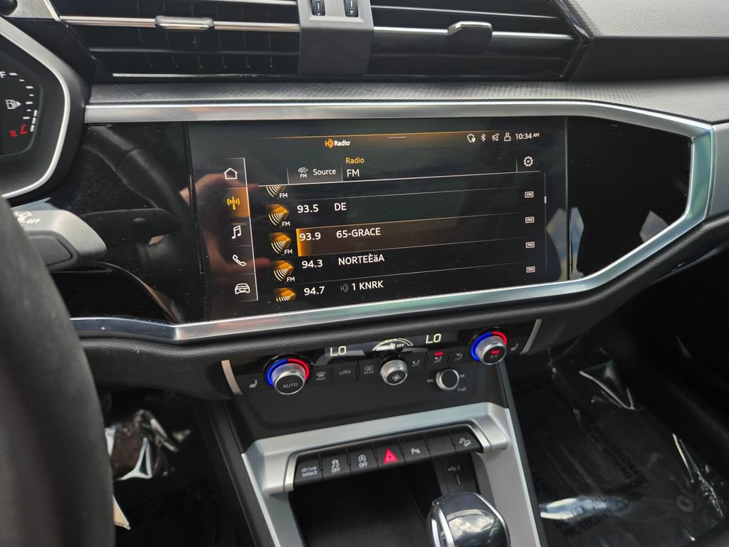 Used 2025 Audi Q3 2.0T Premium AWD/4WD image 27