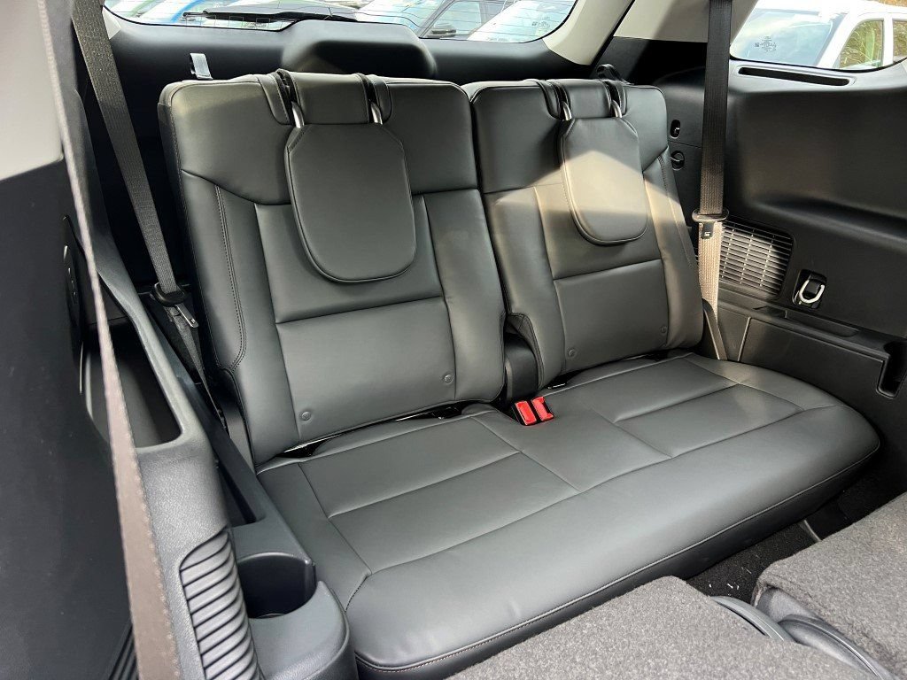 New 2026 Ford Explorer Active w/ Active Comfort Package AWD/4WD image 12